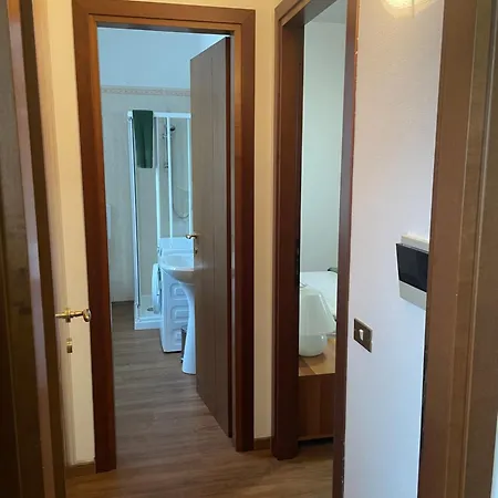 L'angelo Стреза